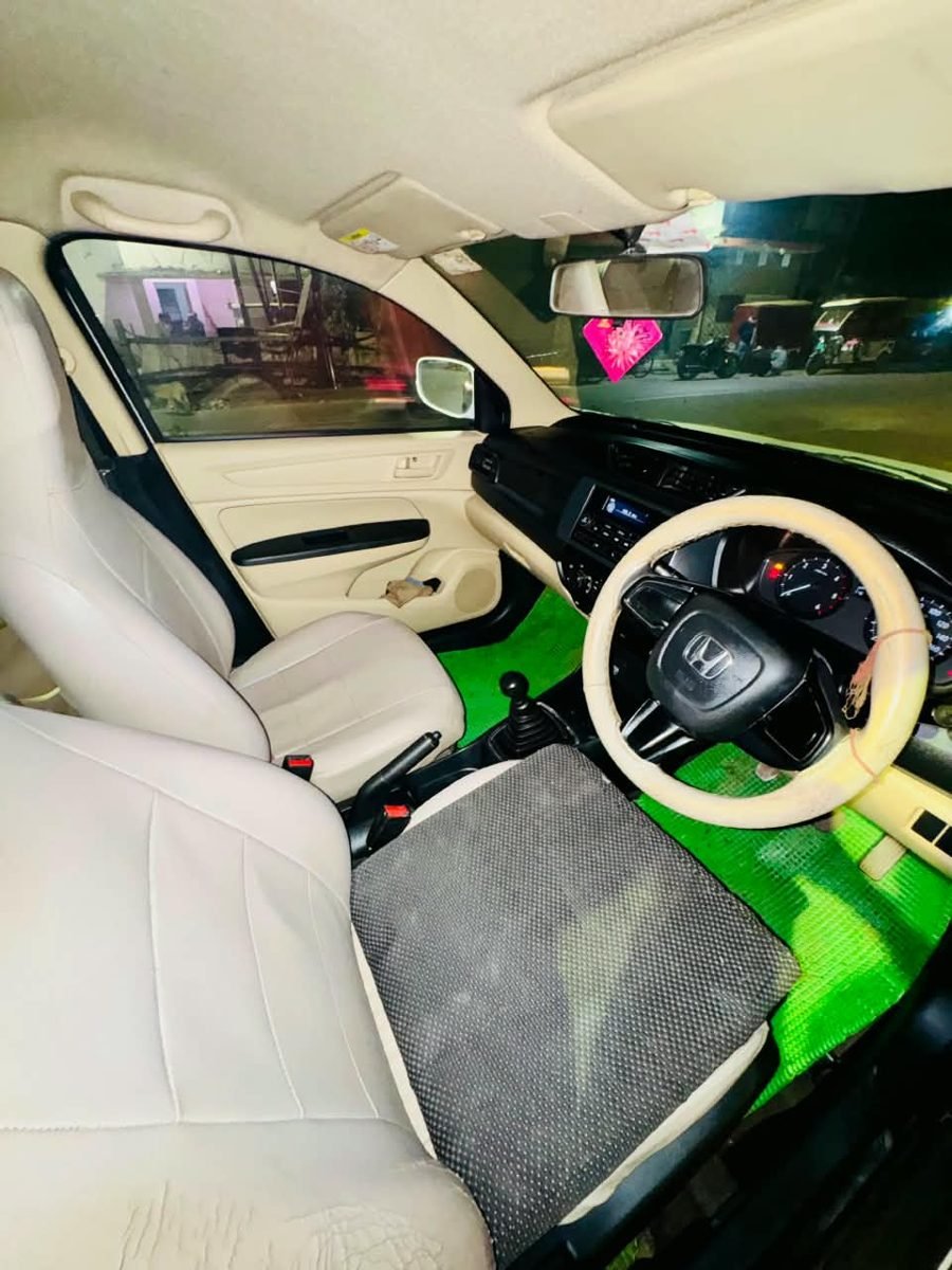 Amaze Interior - Front Cabin